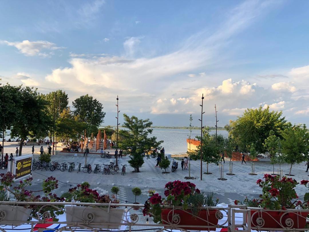 Hotel Shkodra Lake Shiroka Bagian luar foto