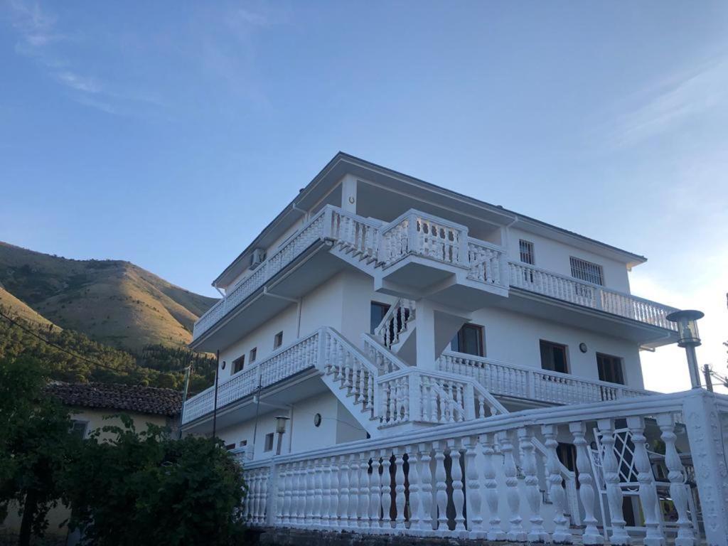 Hotel Shkodra Lake Shiroka Bagian luar foto