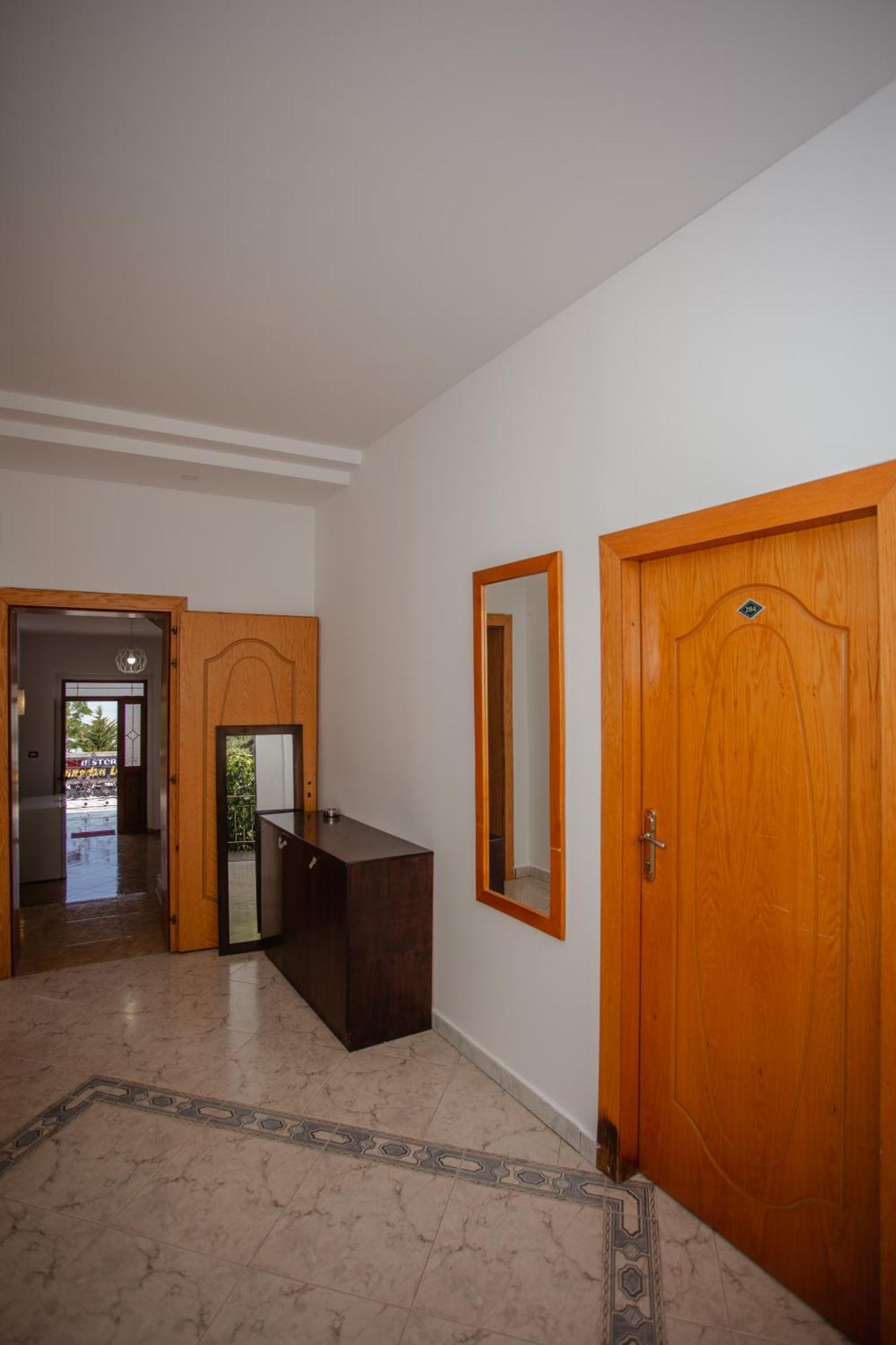 Hotel Shkodra Lake Shiroka Bagian luar foto