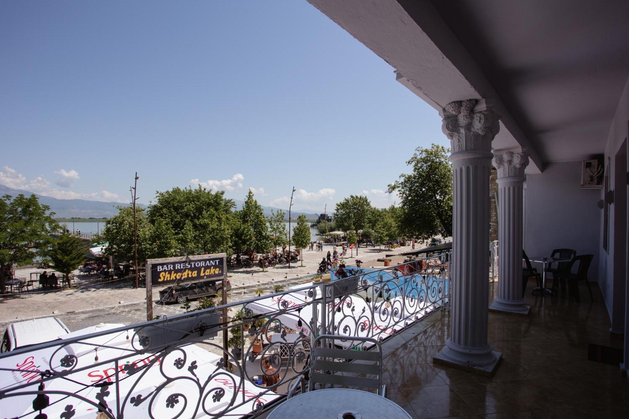 Hotel Shkodra Lake Shiroka Bagian luar foto