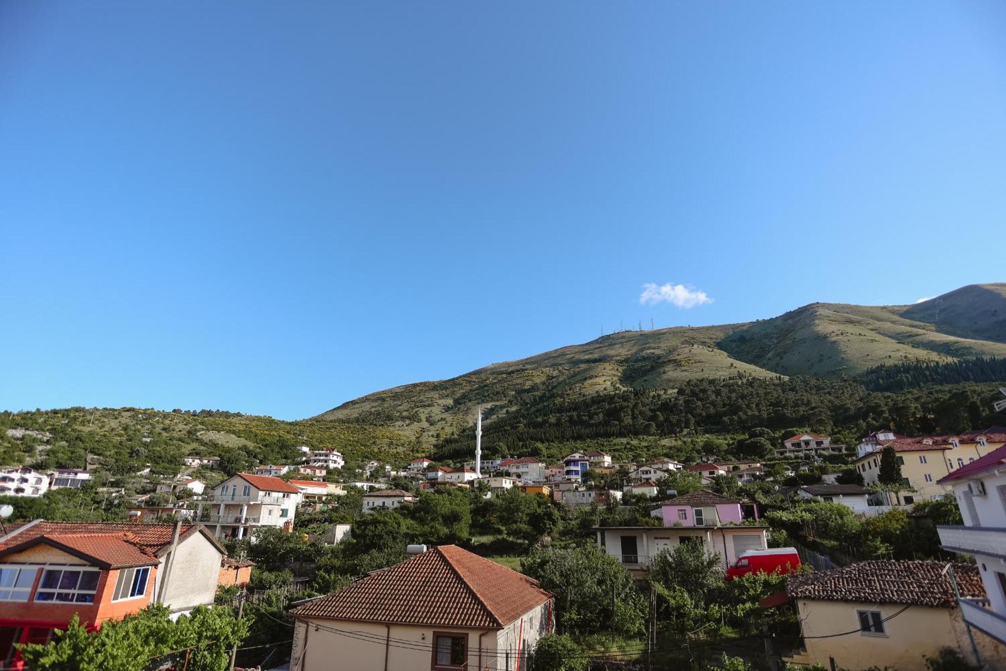 Hotel Shkodra Lake Shiroka Bagian luar foto