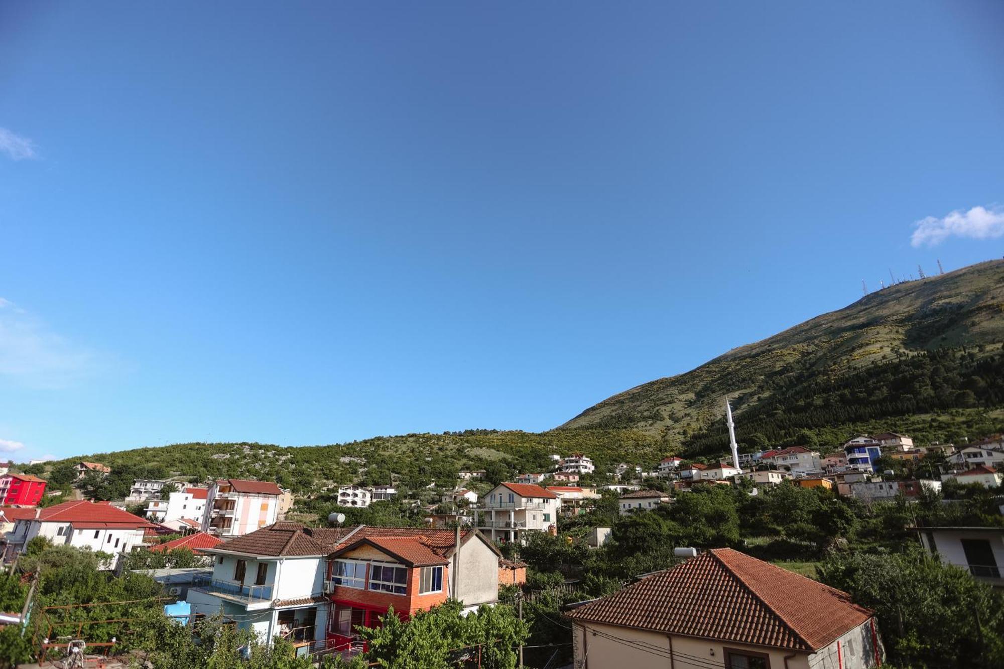 Hotel Shkodra Lake Shiroka Bagian luar foto
